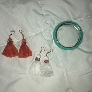 Orange&white earrings. Aqua blue bracelet
